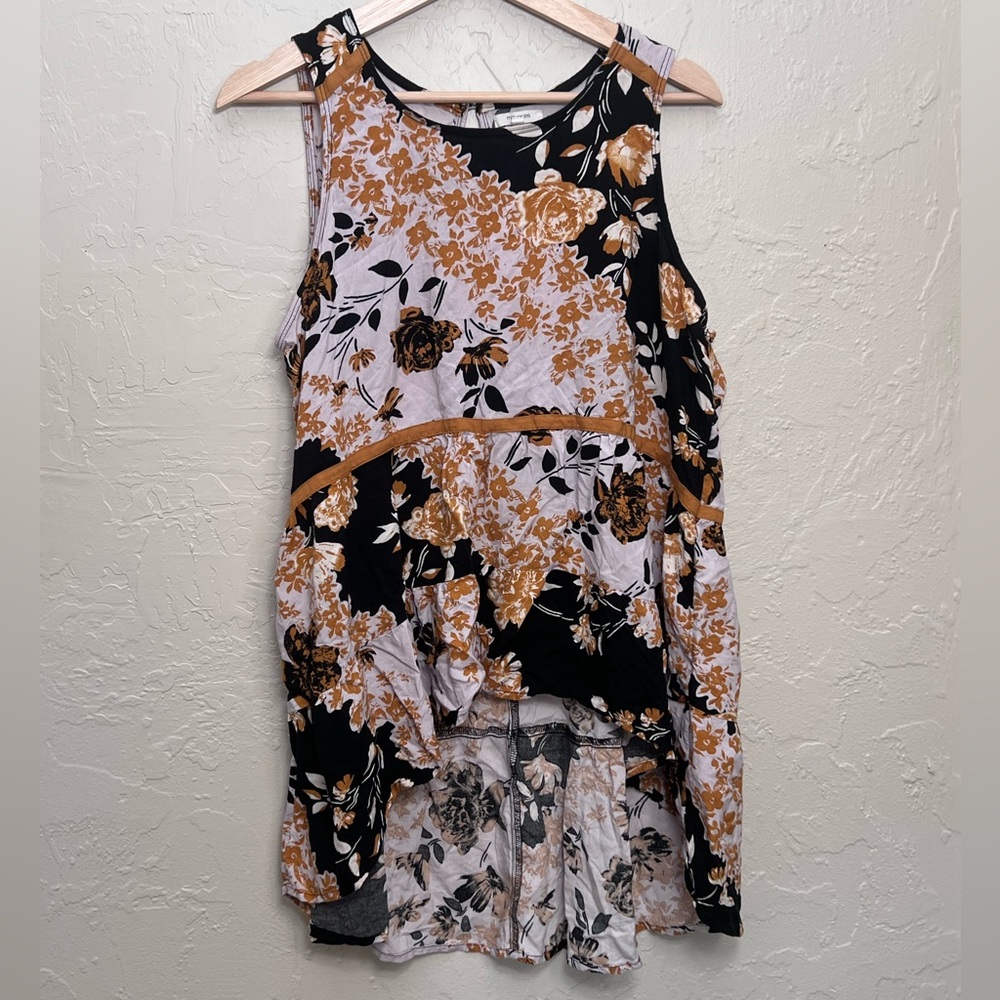 MAURICES FLORAL SLEEVELESS HIGH-LOW TOP SIZE XL